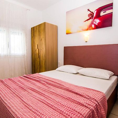 Philoxenia Earia Aparthotel Nea Vrasna Room photo